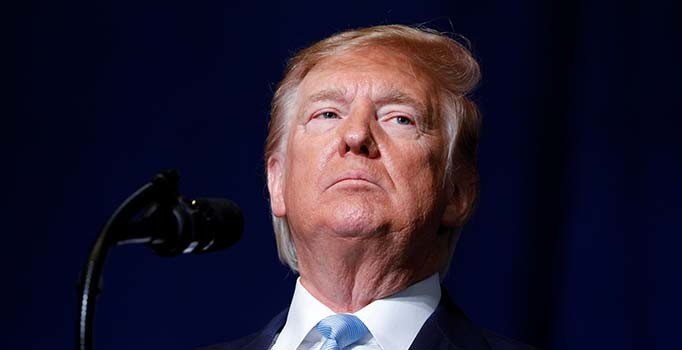 Trump'tan İran'a 'rehine' hatırlatmalı tehdit: Vurmak için 52 hedef belirledik