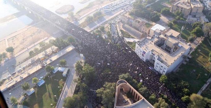 Ahvaz'da Süleymani için cenaze töreni