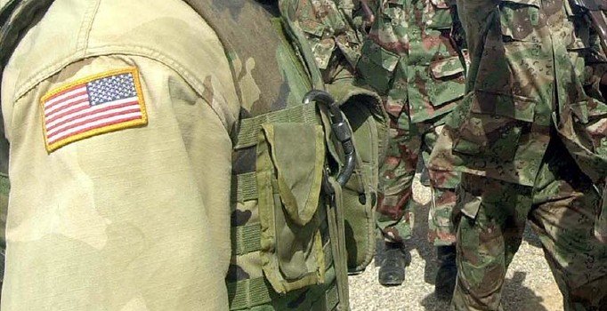 Kenya'da ABD üssüne saldırı sonrası 5 terörist etkisiz