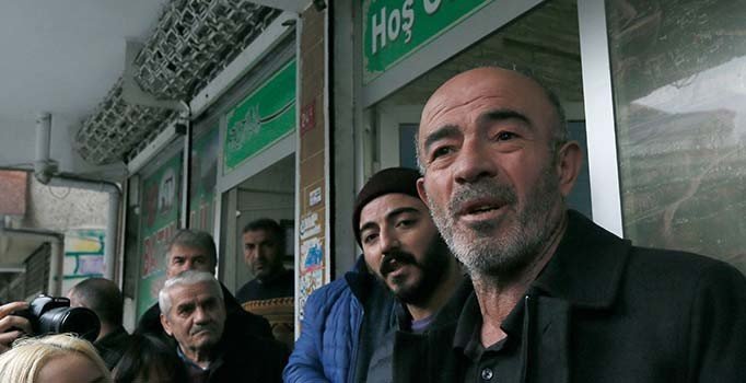 İntihar eden Sibel Ünli'nin babası iddiaları yalanladı: Evimiz de var maaşımız da