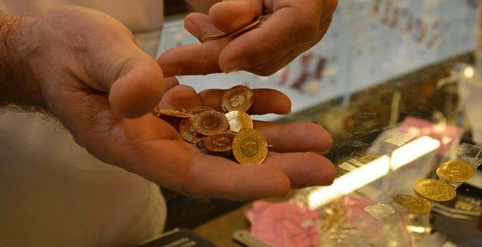 Gram 300 lirayı, Cumhuriyet altını da 2 bin lirayı aştı