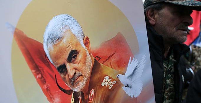 Hamaney'in danışmanı: ABD'nin askeri tesislerini hedef alacağız