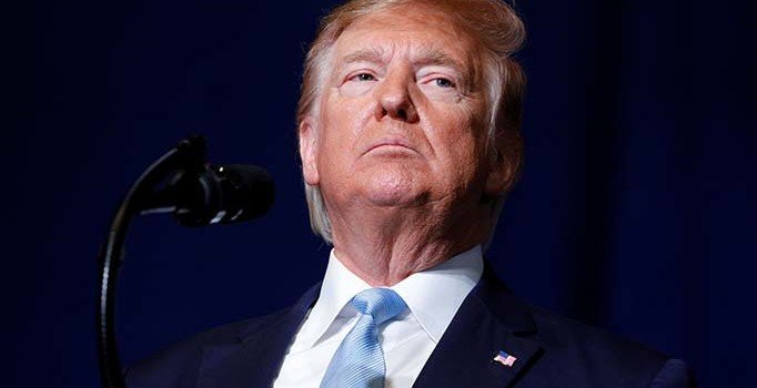 Azli istenen Trump'ın Senato'da yargı süreci başladı