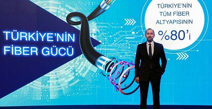 Türk Telekom CEO'su Önal'dan Wi-Fi şifresi uyarısı