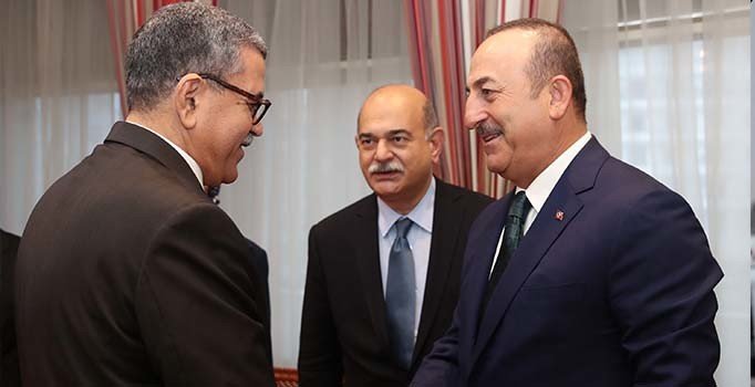 Çavuşoğlu, Cezayir Başbakanı Cerrad ile görüştü