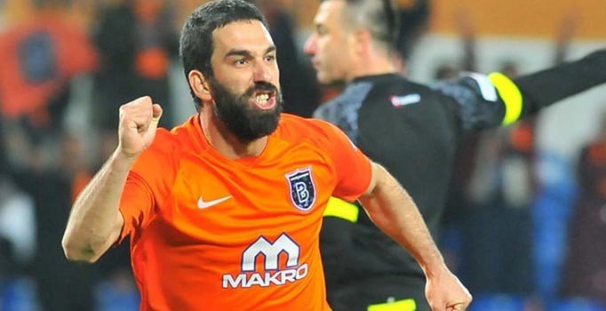 Başakşehir'de Arda Turan'ın sözleşmesi karşılıklı feshedildi