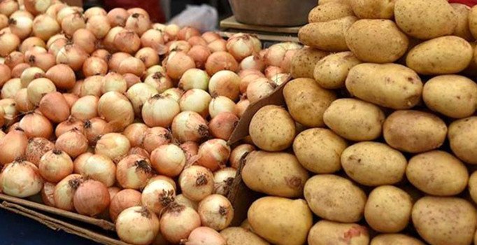 Patates ve kuru soğanın yurt dışına satışına kısıtlama getirildi