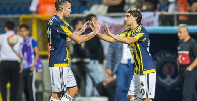 Fenerbahçe'nin yıldızı sosyal medyadan taraftara veda etti