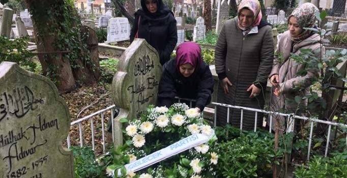 Gelecek Partililerden Halide Edip Adıvar'ın mezarına ziyaret