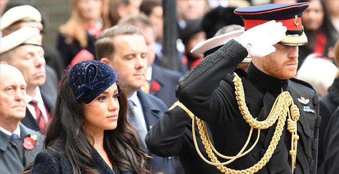 Prens Harry'nin kararı "Kraliyet ailesini incitti"