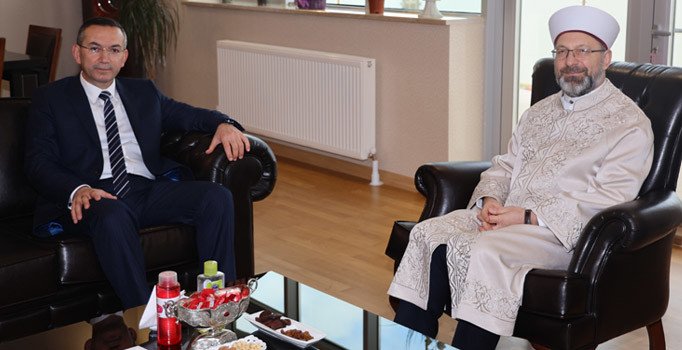 Diyanet İşleri Başkanı Erbaş'tan ideal çocuk sayısı: 3-4 gibi...