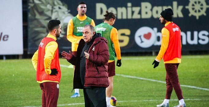 Galatasaray'ın kamp kadrosu belli oldu! 5 isim kadroya alınmadı