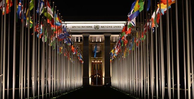 Borcunu ödemeyen 7 ülke BM'de oy hakkını kaybetti