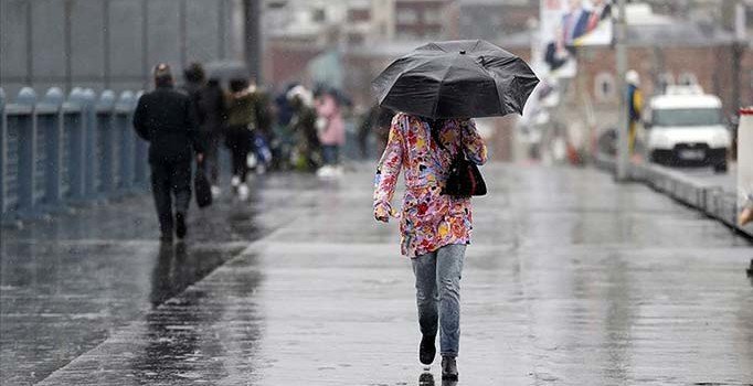 Meteorolojiden İstanbul için sağanak uyarısı: Yarına dikkat!