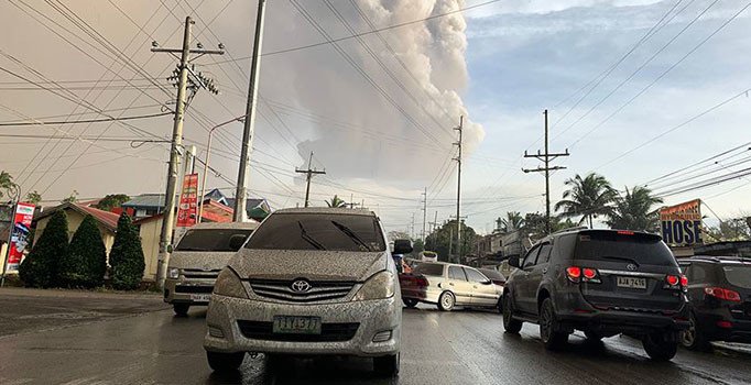 THY, Filipinler'deki yanardağ patlaması nedeniyle uçuşları iptal etti