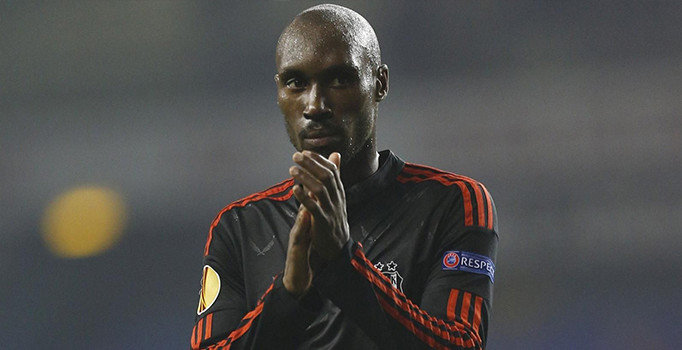 Beşiktaş'ta Atiba'ya kulübe yolu gözüktü