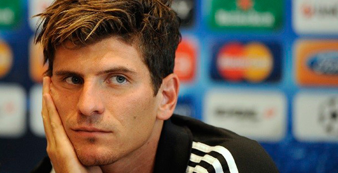 Beşiktaş'ta Mario Gomez eşyalarını satışa çıkardı