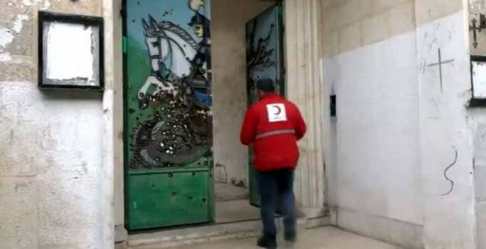 Milli Savunma Bakanlığı, Resulayn'da kiliseye insani yardımda bulundu