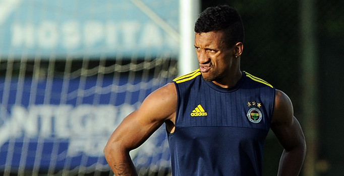 Fenerbahçeli yöneticilerle görüşen Luis Nani: Çin için çok gencim