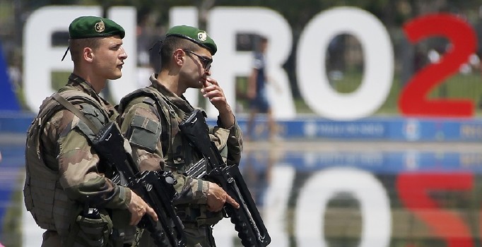 EURO 2016 organizasyon başkanı Jacques Lambert saldırı dedikodularıyla ilgili açıklama yaptı