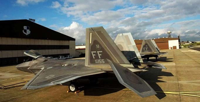 Almanya'da iki ABD'li asker ölü bulundu