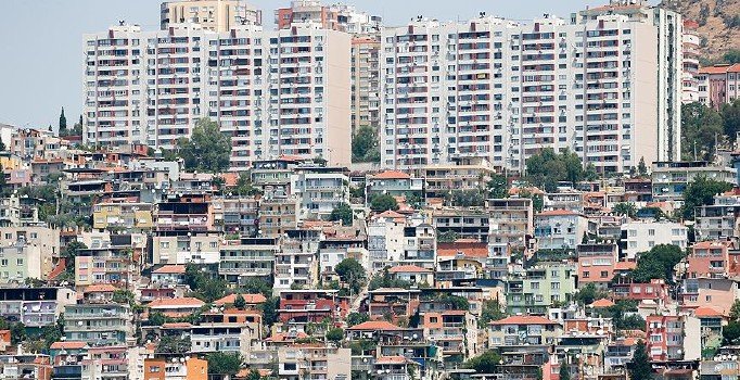 AK Parti'nin yeni torba yasa teklifi Meclis'te: Kaçak yapı hem yıkılacak hem cezası artırılacak