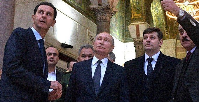 Putin'den Esad'a: Trump'ı Şam'a davet edin