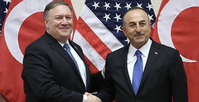 Çavuşoğlu, Pompeo ile telefonda görüştü