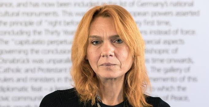  Aslı Erdoğan'ın 9 yıla kadar hapsi istendi