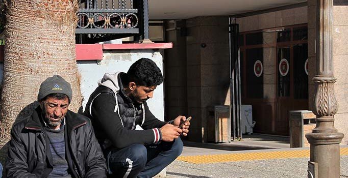 Çeşme'deki faciada ölen göçmenin yakını: Botların içinde ölüme gidiyoruz