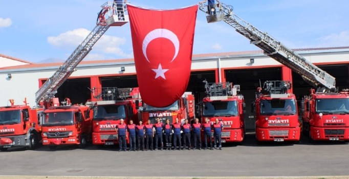 Erzincan itfaiyesi 2019 yılında 3 bin 500 kişiye eğitim verdi