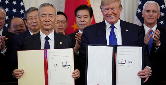 Beyaz Saray'da tarihi imza! ABD ve Çin faz ticaretinde anlaştı