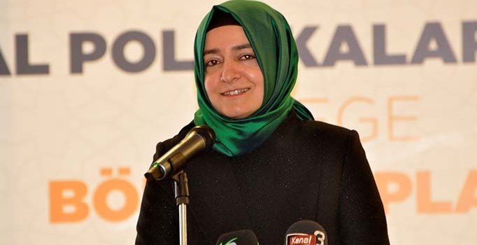 AK Partili Kaya: Suriyelilere yaptığımız yatırımlar 40 milyar doları aştı