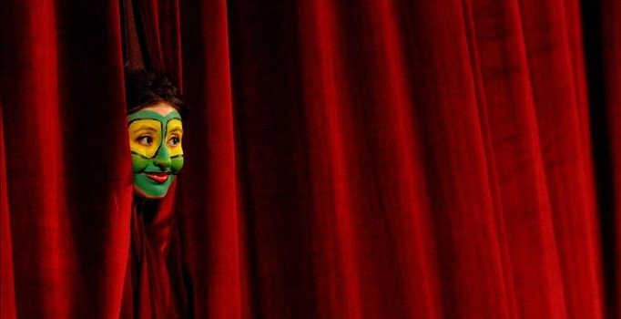 Kocaeli Şehir Tiyatroları'na 4 yeni oyun daha