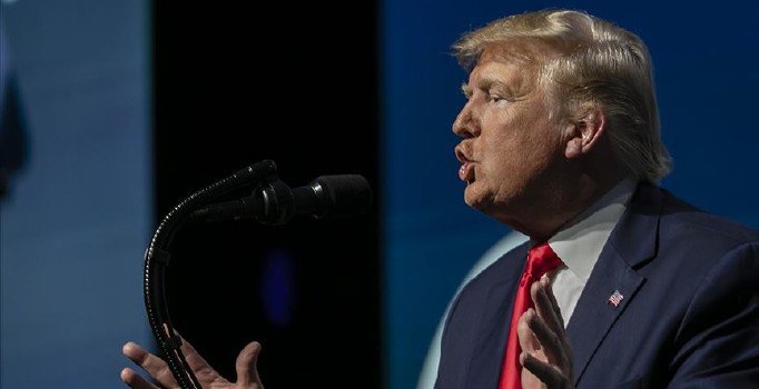 Trump'tan Çin'e 'koronavirüs' övgüsü