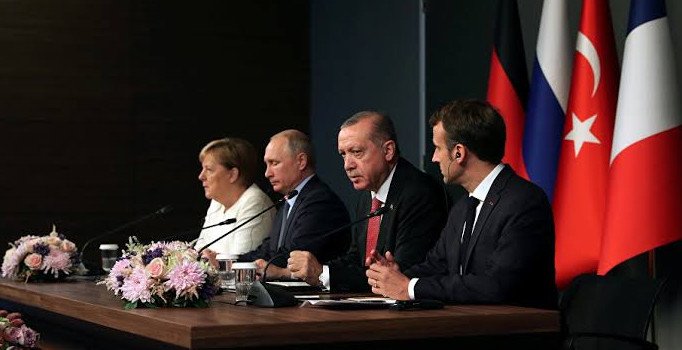 Liderler Berlin'de Libya için toplanıyor