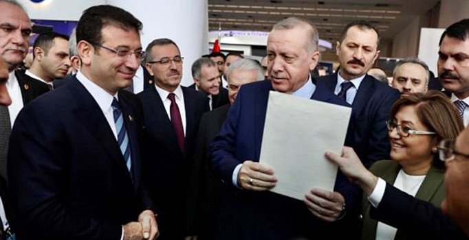 İmamoğlu'ndan Erdoğan'a 'Halk Süt' yanıtı: Cumhurbaşkanı isterse aileleri birlikte ziyaret ederiz