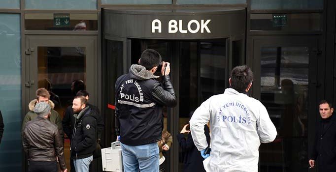 Avukatların kavgası kanlı bitti