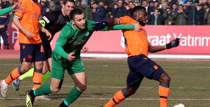 Kırklarelispor, Başakşehir'i kupada saf dışı bıraktı