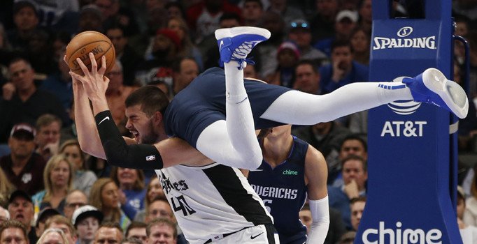 NBA'de Clippers, Mavericks'i deplasmanda yendi