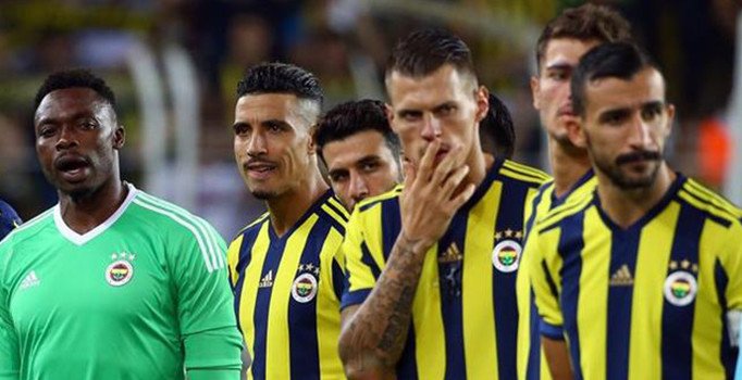 Eski Fenerbahçeli futbolcudan olay itiraf: Kendimi öldürmek istedim