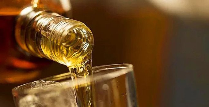 Alkol ve alkollü içki tesisi kurma izin bedellerine zam