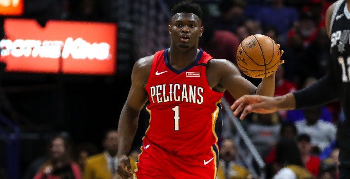 Zion Williamson'un NBA'deki ilk maçında bir ilk
