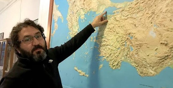 Manisa depreminin hissedildiği İstanbul'a "zemin" uyarısı