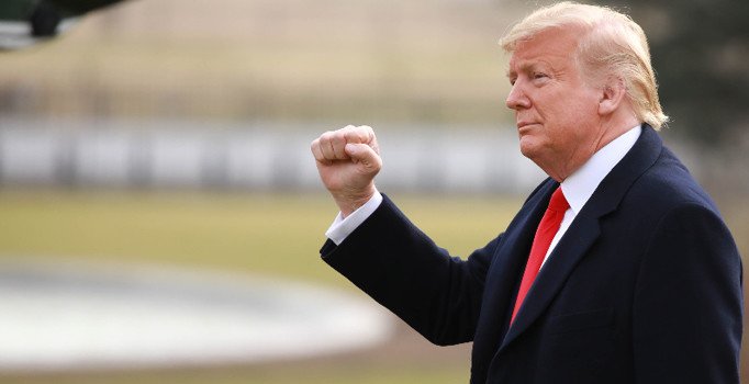 ABD Başkanı Trump, Senato'da tüm suçlamalardan aklandı