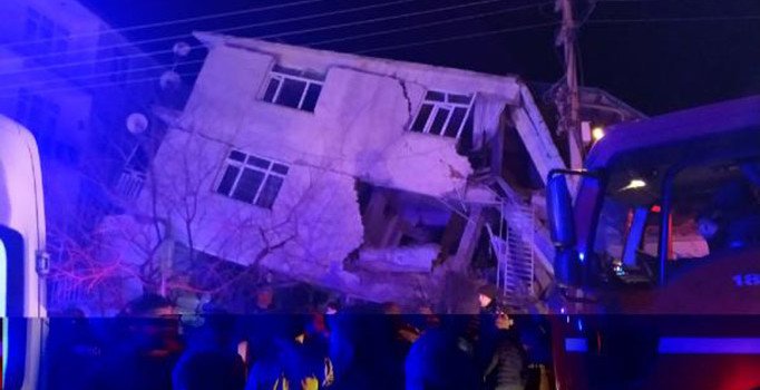 Depreme ilişkin yayınlarda hassasiyet çağrısı: Panik ve infiale sevk edecek görüntülerden uzak durun