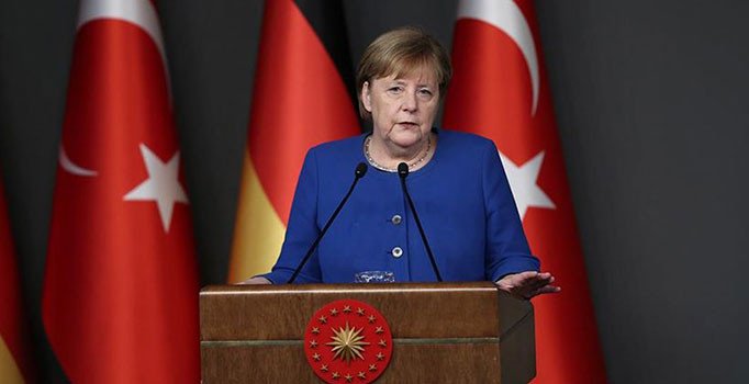 Almanya Başbakanı Merkel: İdlib'ten kaçanlar için maddi katkıya hazırız