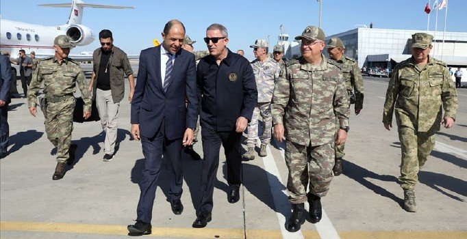 Bakan Akar ile TSK komutanları da Elazığ'a gidiyor