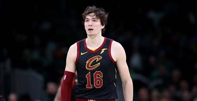 Cedi Osman'ın yaptığı paylaşım sonrası depremzedeler için 385 bin lira yardım toplandı