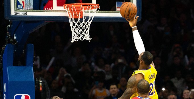 LeBron, NBA'in en skorer üçüncü ismi oldu